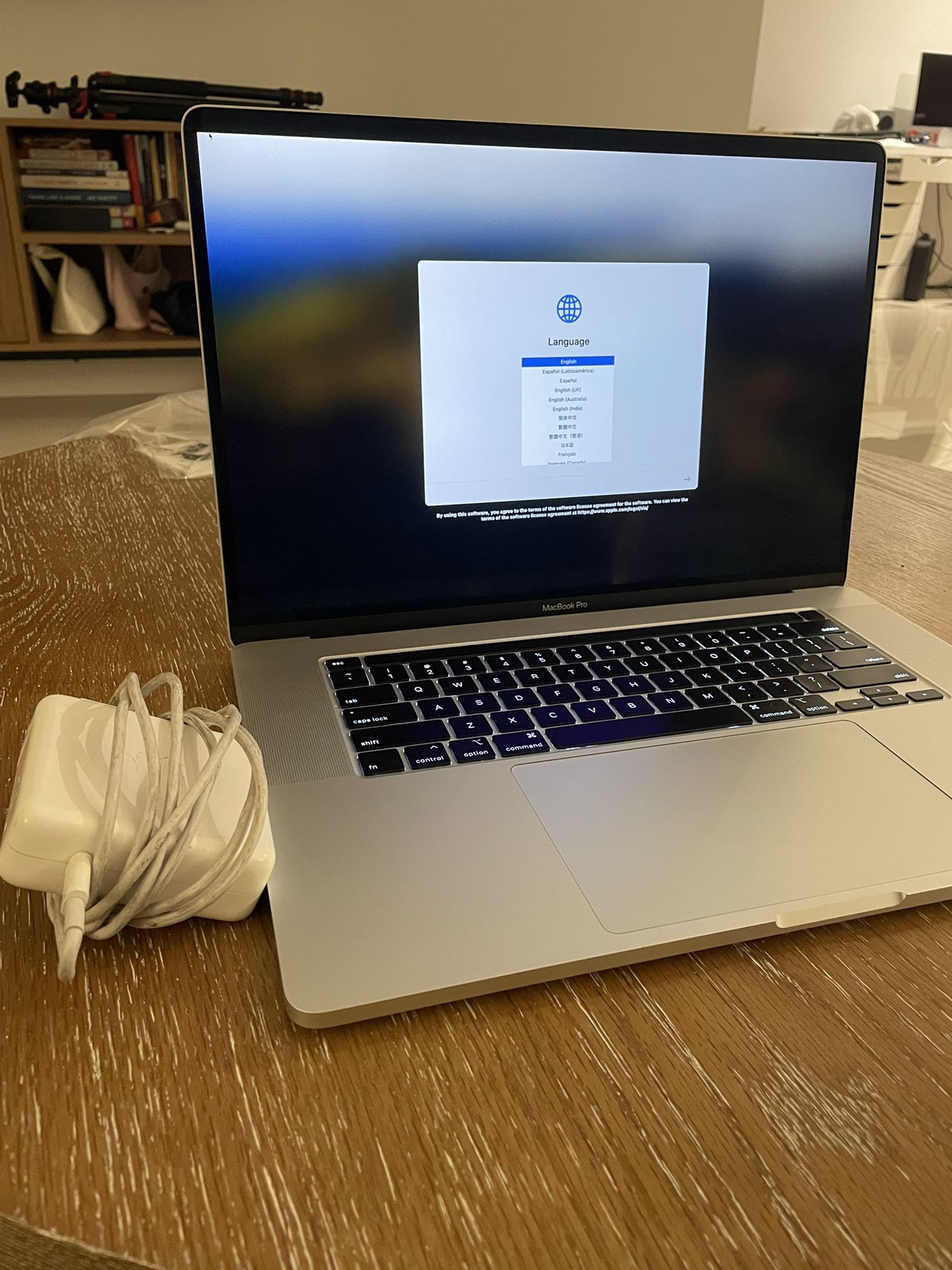 2019 16’ MacBook Pro 16GB Ram 512GB SSD