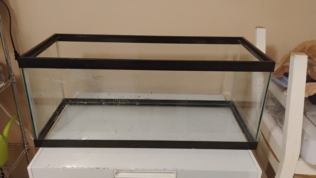 25 Gallon Fish Tank