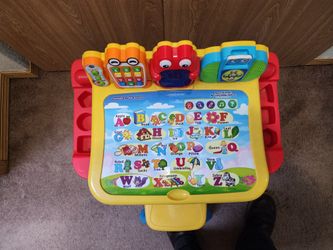 V Tech Activity Desk