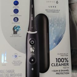 ORAL B  Luxe Rechargeable Toothbrush Series 6