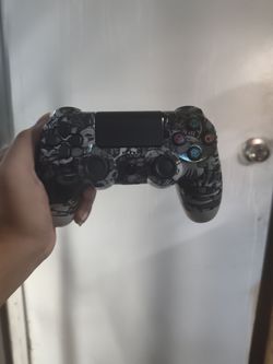 New PS4 controller fully working and tested I have more in different colors