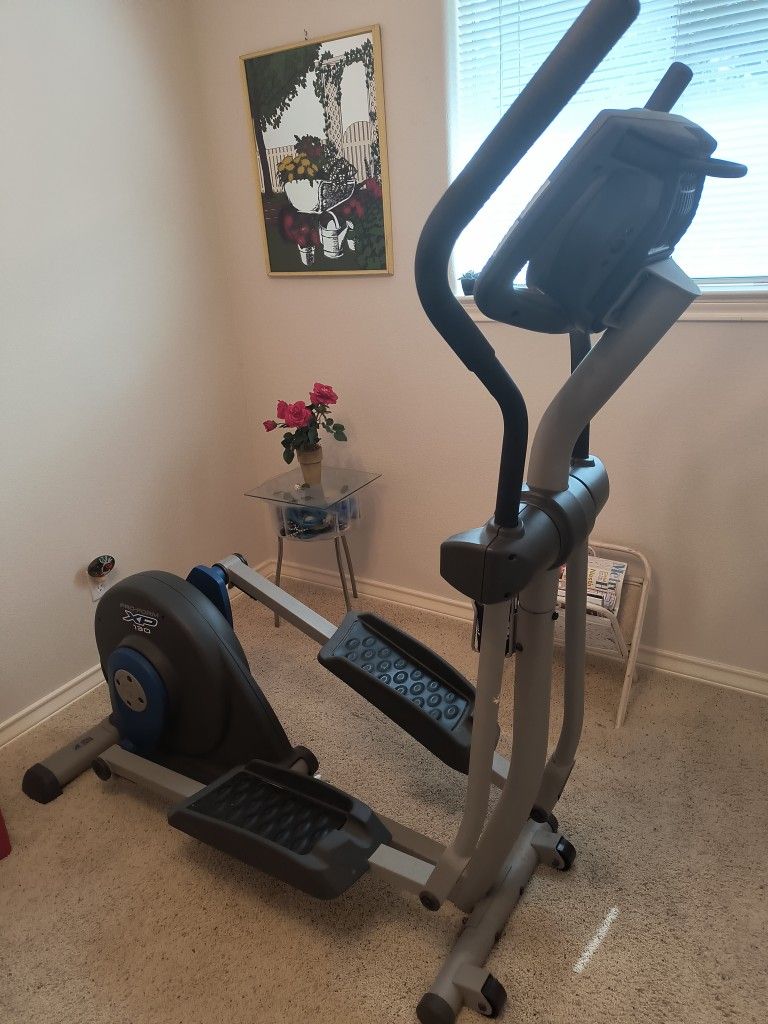 ProForm XP 130 Elliptical Machine for Sale in Leander TX OfferUp