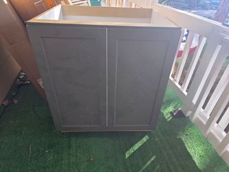 Basr cabinet