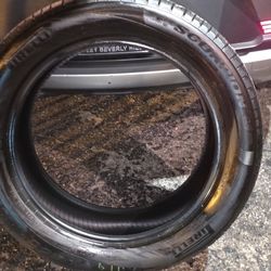 Firelli Scorpion
275 50 R22 TIRE