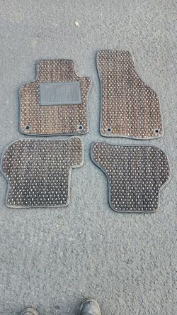 2009 Volkswagon Jetta Cocoa Floor Mats In Excellent Condition