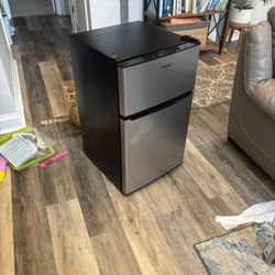 Whirlpool mini fridge+freezer