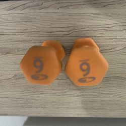 Pair of 6 lb Dumbbells – Great for Home Workouts