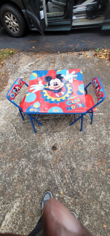 Disney 3 Piece Kids Table And Chairs