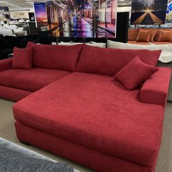 RED SOFA 