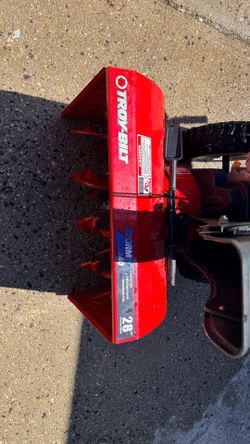 Troy-Bilt Storm 2840 Snowblower – 28” Clearing Width – Best Offer