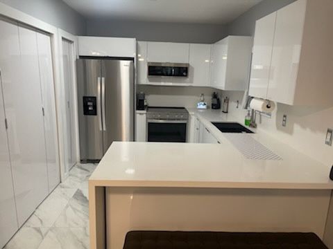 Kitchen Gabinets