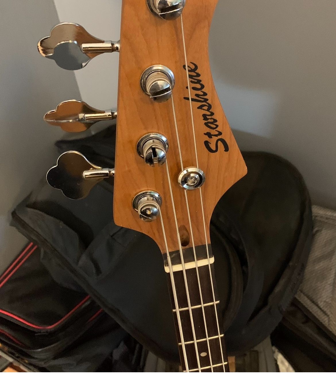 Starshine Jazz bass Roasted Maple Neck