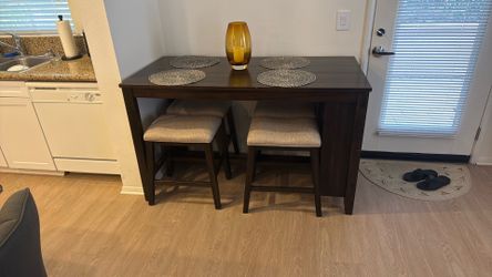 Dining table with chairs