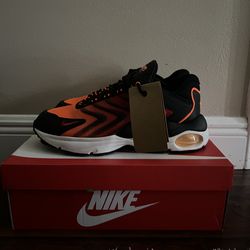 Nike Air Max TW SE, size 10.5
