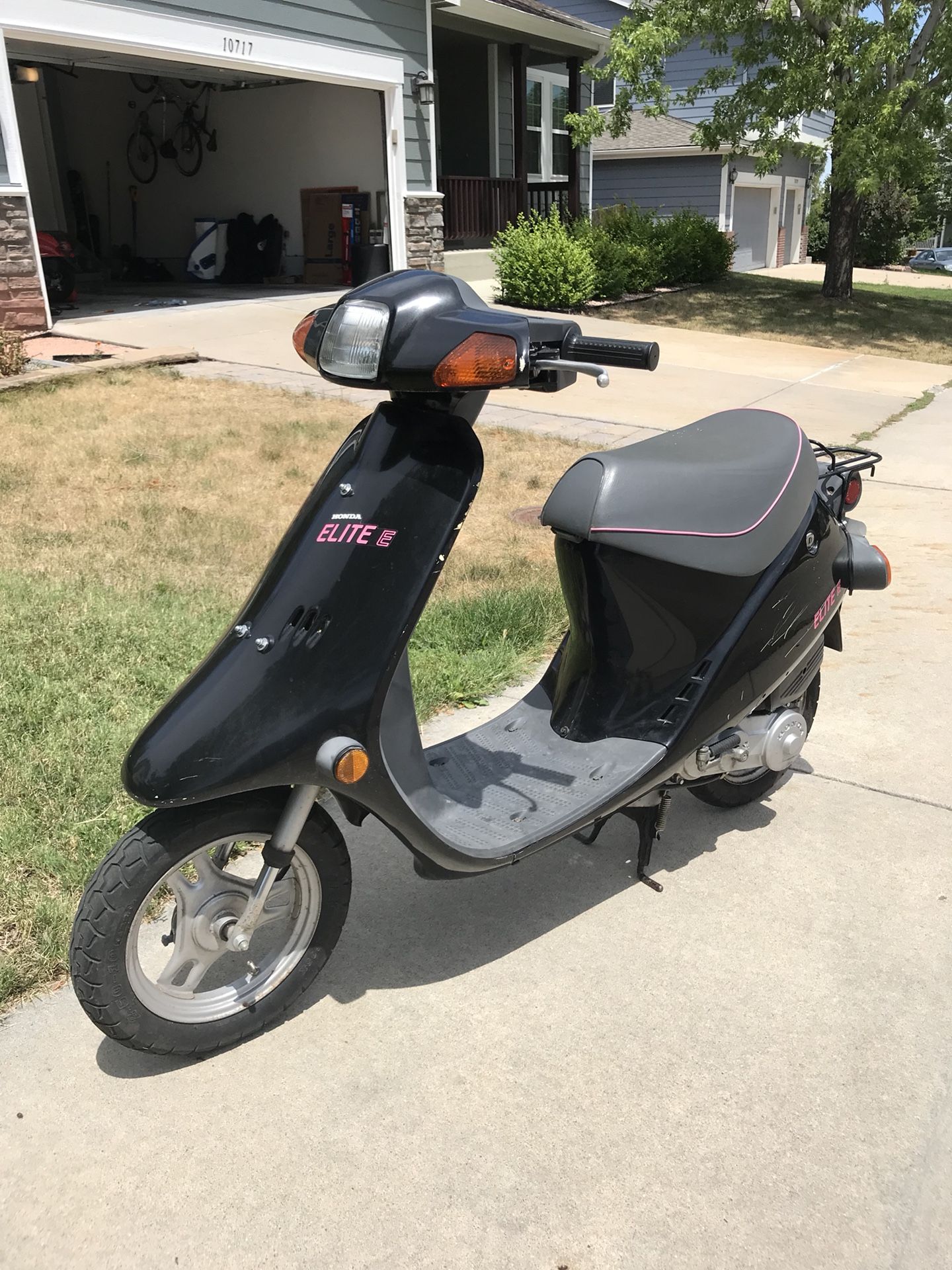 Honda Elite 50cc Scooter