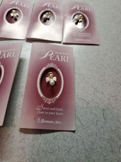 HEAVENS PEARL PENDANT $5 EACH