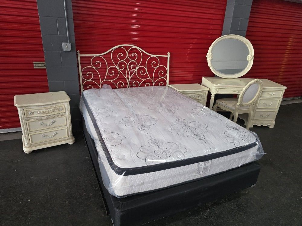 Bedroom Set