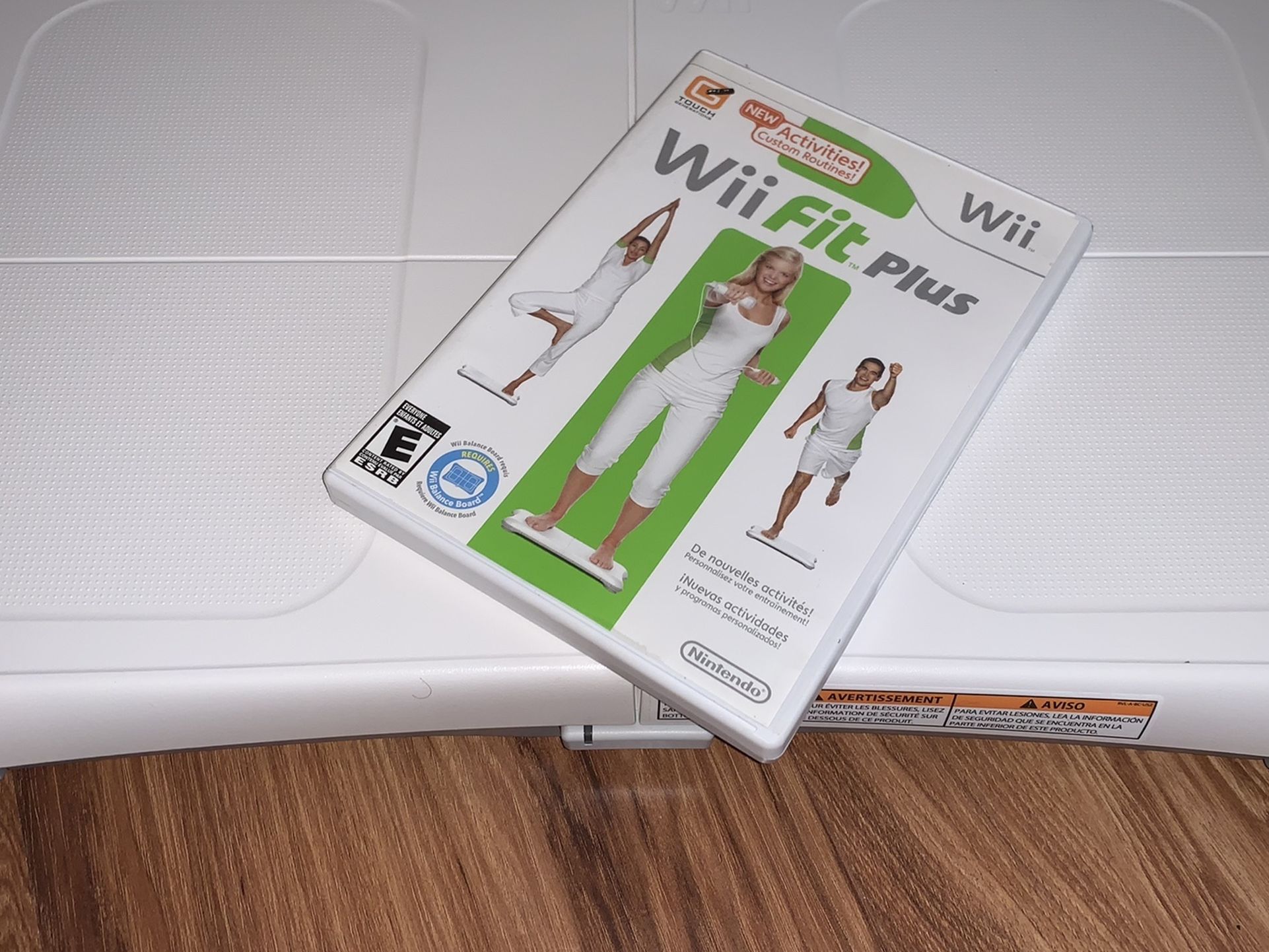 Wii Fit Plus w/ Balance Board & Sleeve