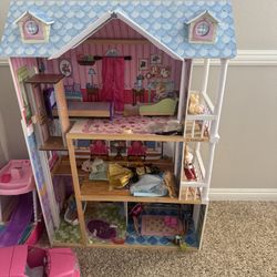 Doll House 