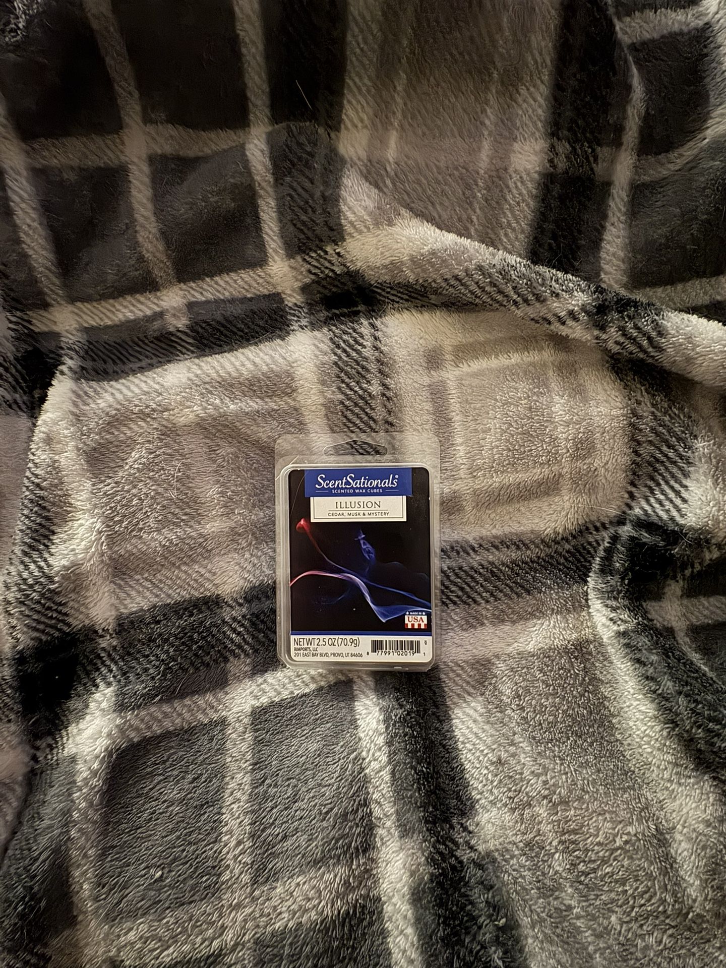 ScentSationals Illusion Scented Wax Cubes 2.5 oz New/Sealed