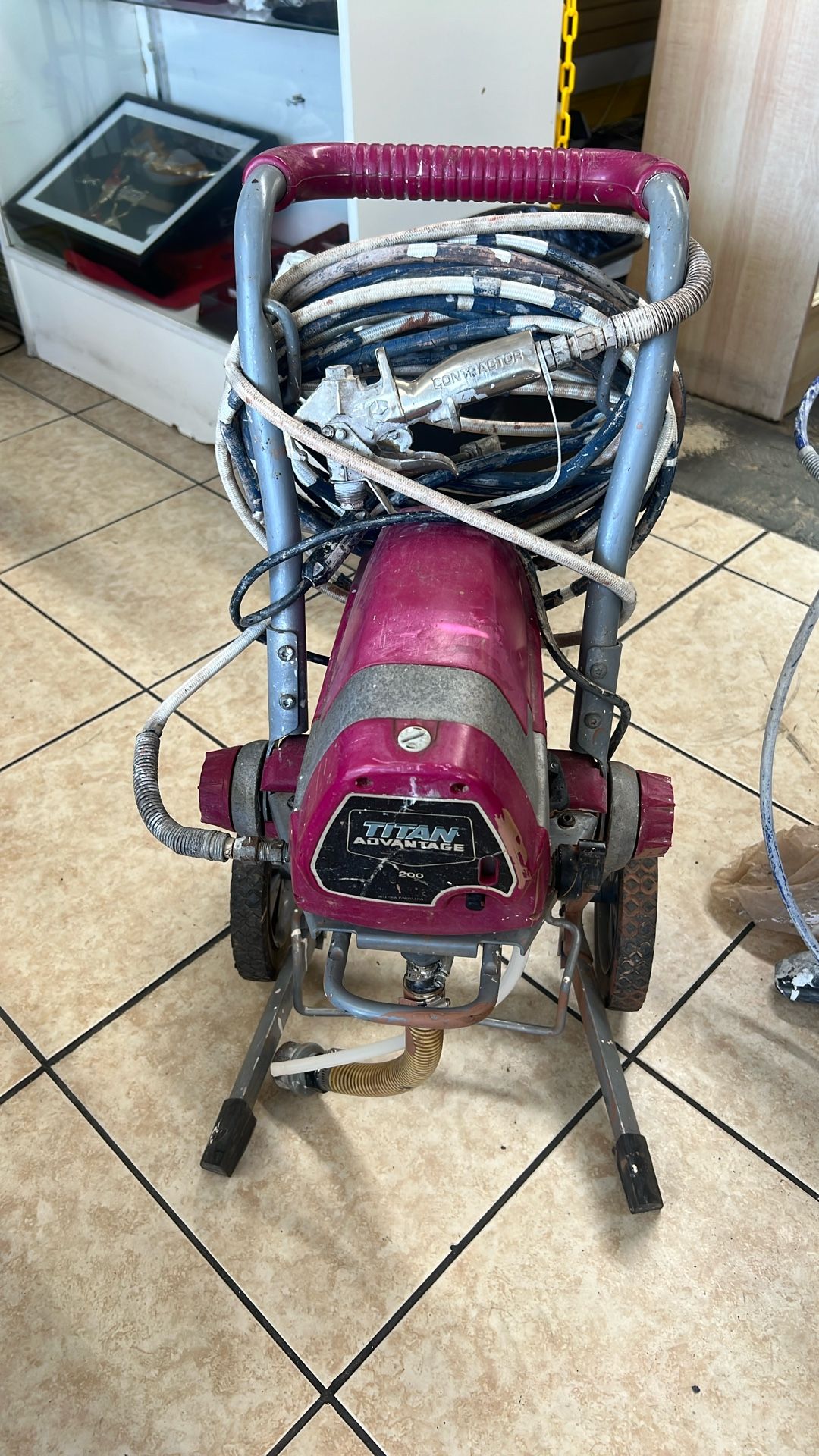 Titan Advantage 200 Paint Sprayer