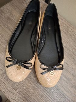 Michael Kors Flats Sz 9