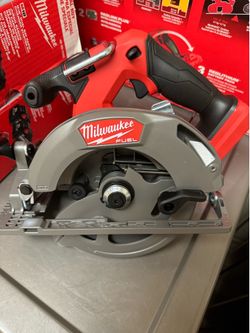 Milwaukee Circular Saw M18 FUEL 6 1/2