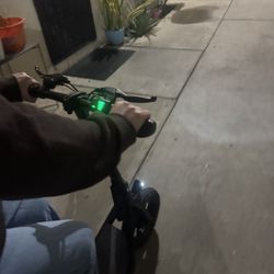 electric scooters 