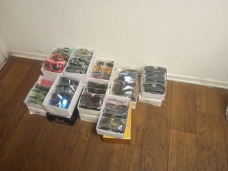 Boxes Of Sunglasses Men Women Different Colors And Brands 