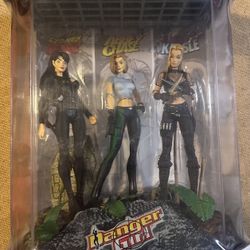 Danger Girl Action Figure Special Edition Set McFarlane Toys 1999