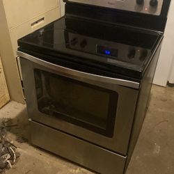 Stove Stainless Steel Delivered Installed 400.00