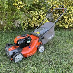 IMMEDIATELY  AVAILABLE SELF PROPELLED All WHEELS DRIVE LAWN MOWER HUSQVARNA POWERED BY BEST ON THE MARKET AMERICAN ENGINE BRIGGS AND STRATTON ADJUSTAB
