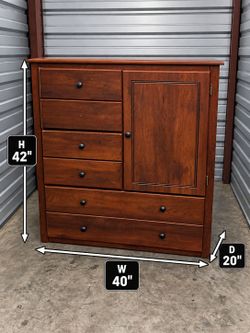 Dresser with Drawers and Cabinet Door