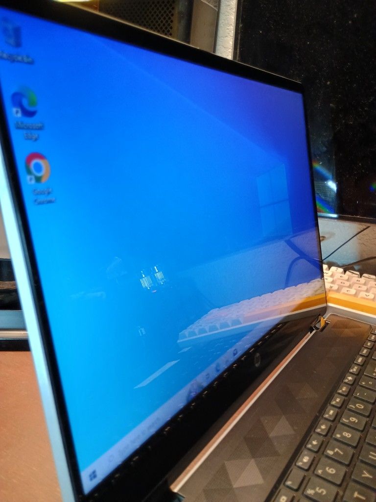 HP Pavilion X360 15.6 In