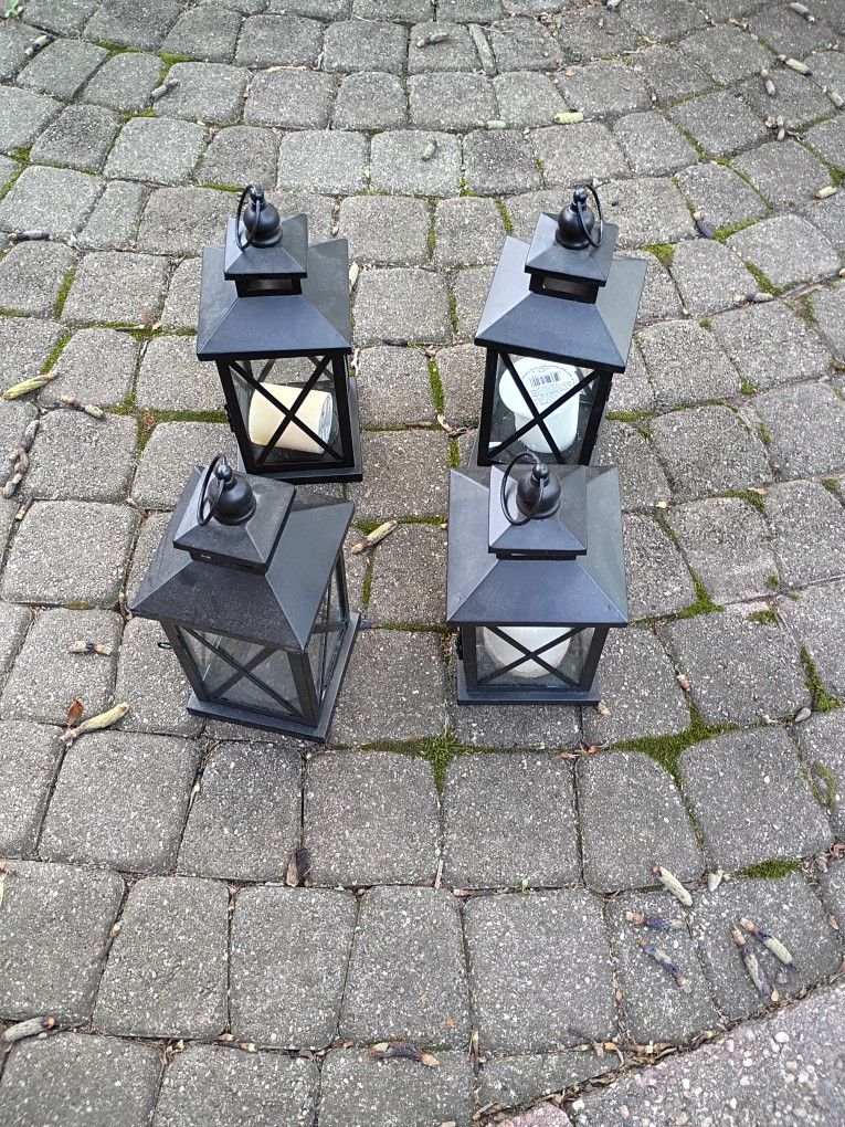 Metal Decorative Hanging Candle Holders