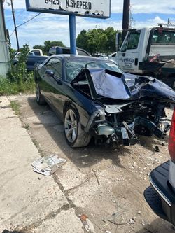 2018 Challeger motor 5.7 parts Only $25