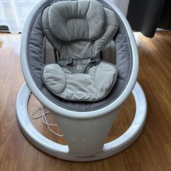Munchkin Bluetooth Enabled Baby Swing 