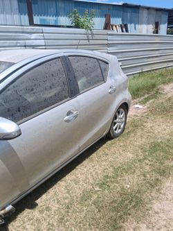 2013 Toyota Pruis c parts