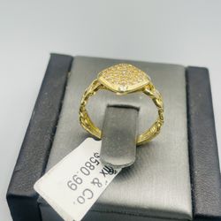 10 Kt Gold Cz Ring