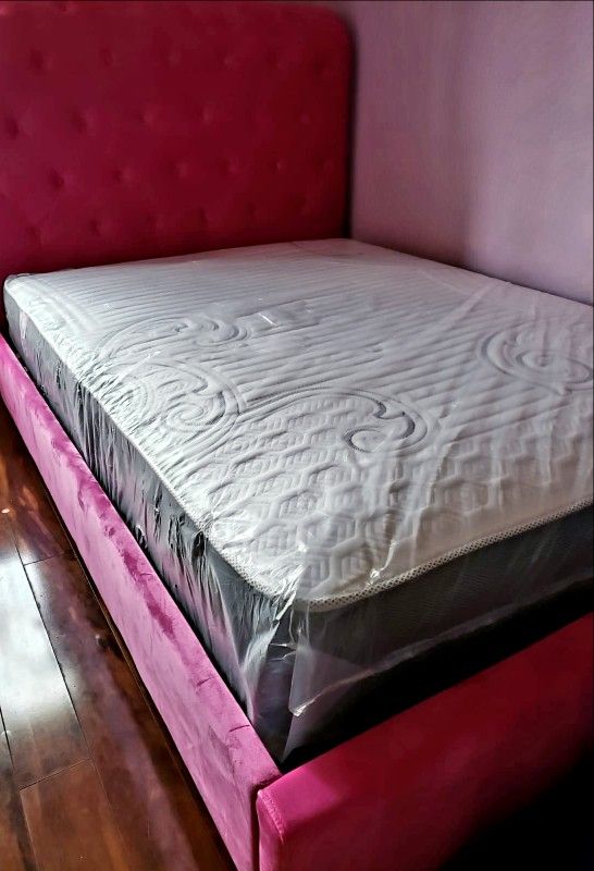 NEW FULL MATTRESS. Bed frame is not available. Take it home the same day 👍