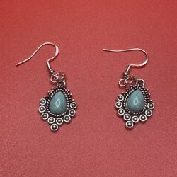 Oval Teardrop Turquoise Dangling Earrings 
