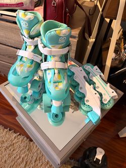 Like new RD Roller Derby Kids Quad Roller Skates