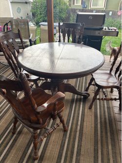 Wooden pedestal table and four chairs Wooden pedestal table-4 chairs