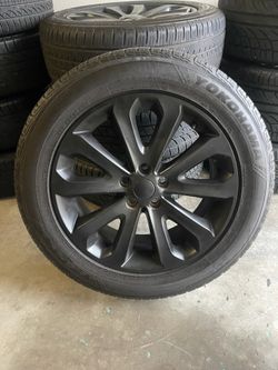 20 inch Range Rover factory wheels and tires