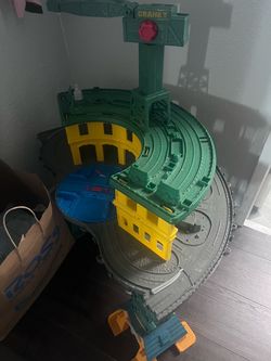 Thomas & Friends Cranky the Crane Train Set