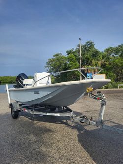1986 McKee Craft Center Console – Restored – Suzuki 90 Four Stroke