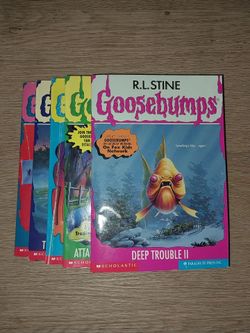 Lot of 5 R.L. Stine Goosebumps Books with Card inserts in tact.