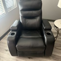 Manual Recliner And Double Electric Recliner Couch