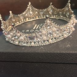 Adult Crown