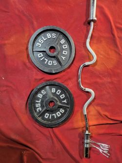 2" HOLE  OLYMPIC EZ-CURL BAR WITH CLIPS.    70LBs.        2-35s 
11525 S HALSTED DUNKIN DONUTS/7111.S WESTERN WALGREENS 
110$  CASH ONLY AS IS 